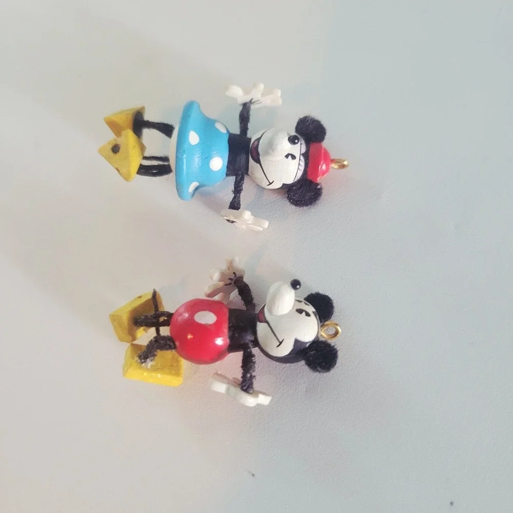 Hallmark‎ Mickey & Minnie Mouse Miniature Wood Ornaments 2000 Charm /Earrings?